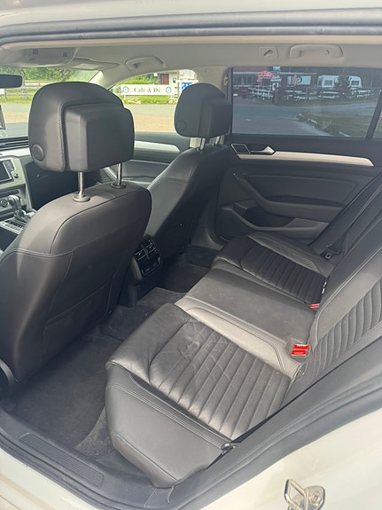 Volkswagen Passat 6 of 8