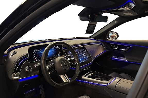Mercedes-Benz E300 e 10 of 26