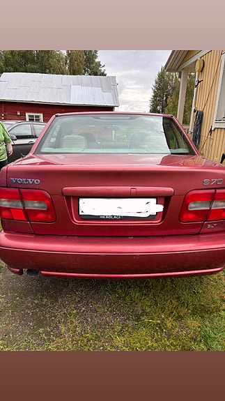 Volvo S70 4 of 5