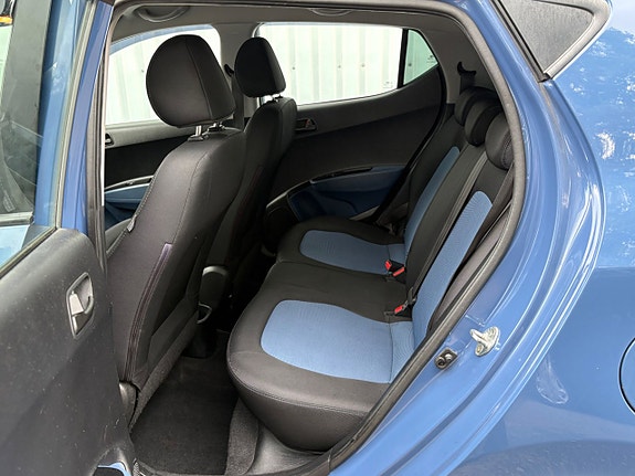 Hyundai i10 10 of 15