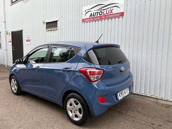 Hyundai i10 8 of 15