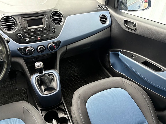 Hyundai i10 15 of 15
