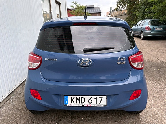 Hyundai i10 7 of 15