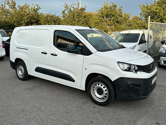 Peugeot Partner 2 of 10
