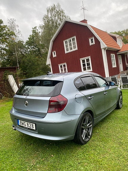 BMW 118d 3 of 8