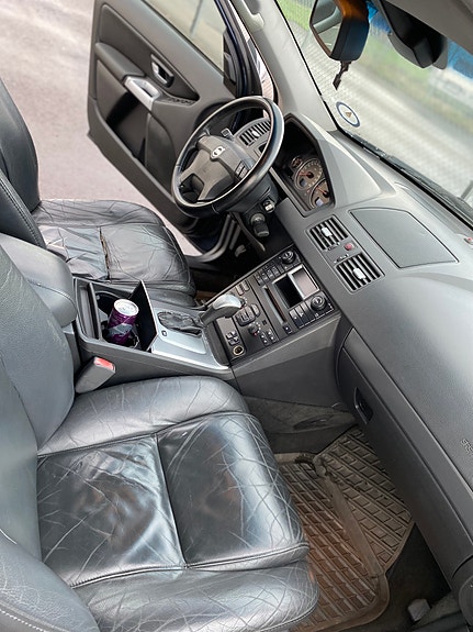 Volvo XC90 9 of 11