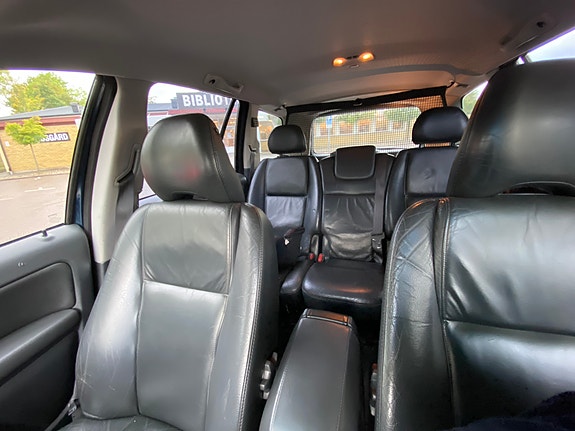 Volvo XC90 5 of 11