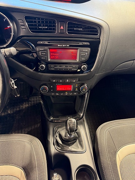 Kia Ceed 10 of 12