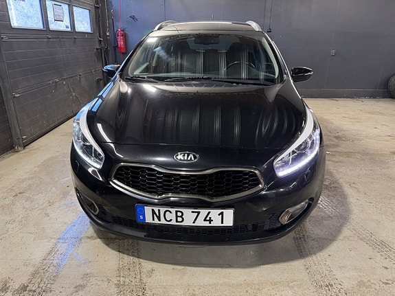 Kia Ceed 2 of 12