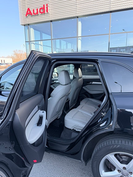 Audi Q5 6 of 11