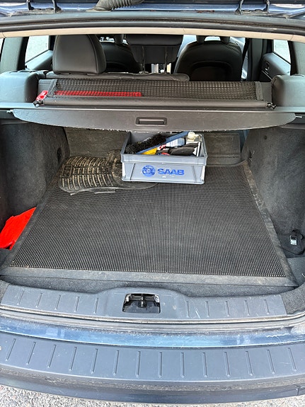 Volvo V50 2 of 4