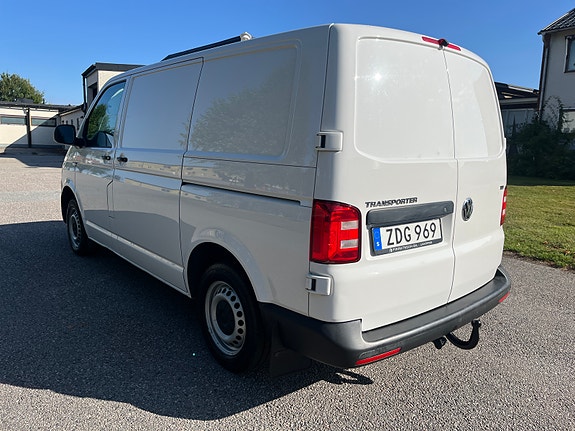 Volkswagen Transporter 3 of 7