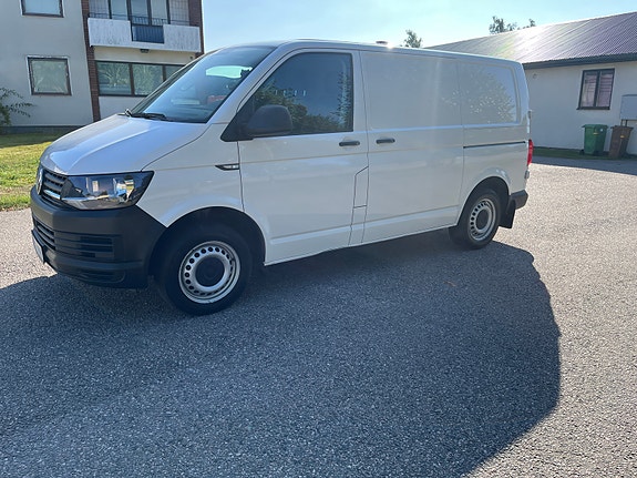 Volkswagen Transporter 4 of 7
