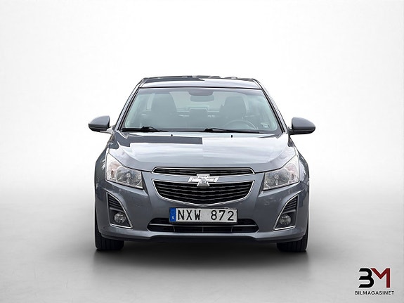 Chevrolet Cruze 2 of 19