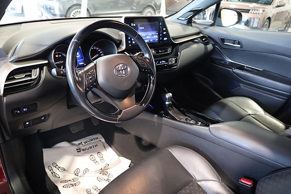 Toyota C-HR 9 of 28