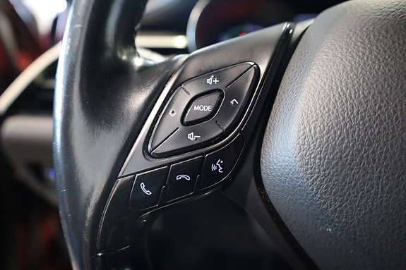 Toyota C-HR 24 of 28