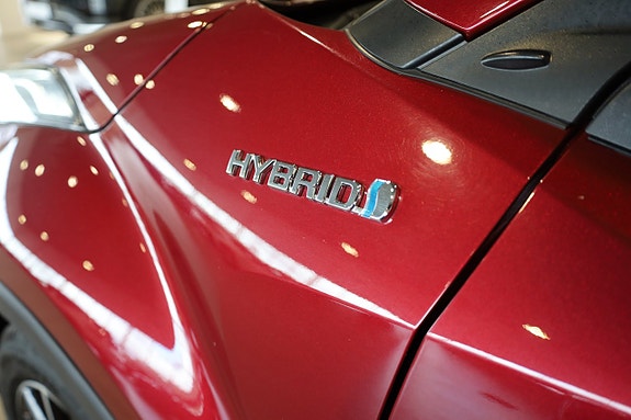 Toyota C-HR 8 of 28