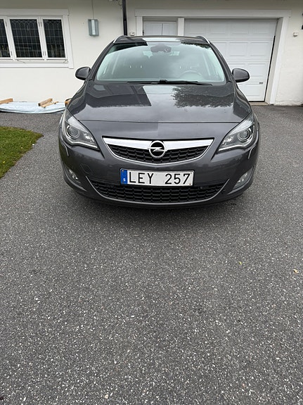 Opel Astra 5 of 9