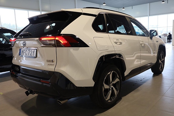 Toyota RAV4 5 of 29