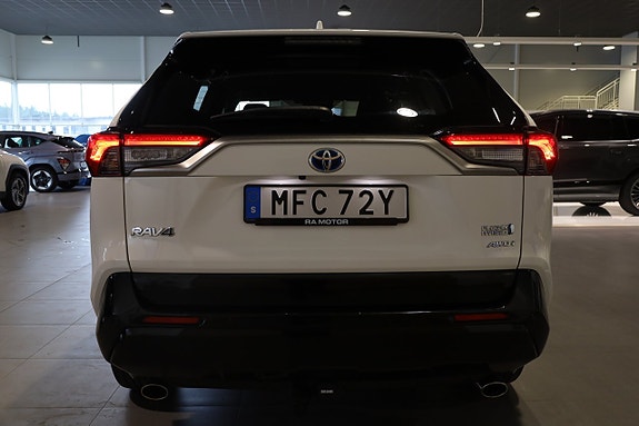 Toyota RAV4 9 of 29