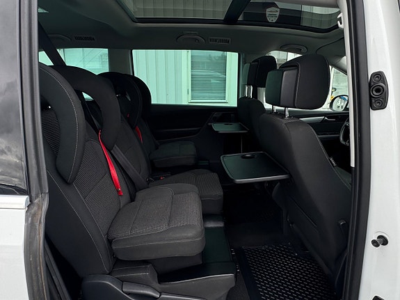 Volkswagen Sharan 17 of 23