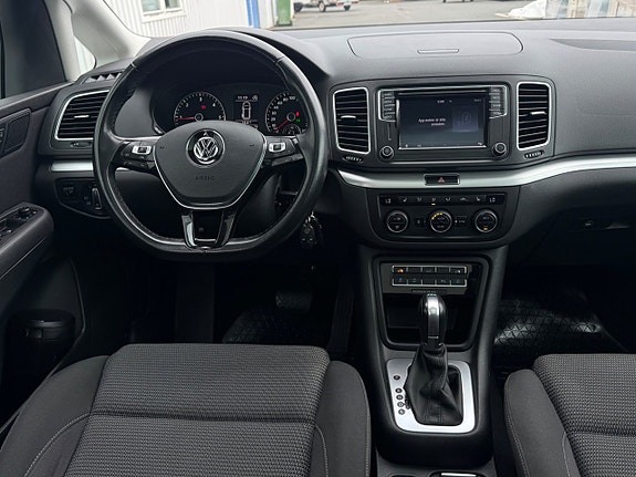 Volkswagen Sharan 7 of 23