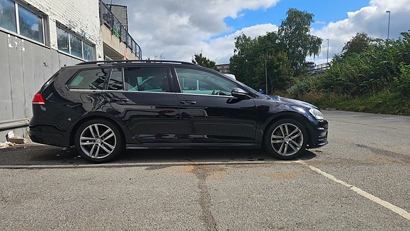 Volkswagen Golf VII 2 of 13