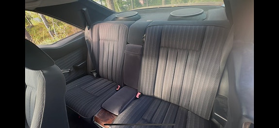 Mercedes-Benz 300 CE 6 of 14
