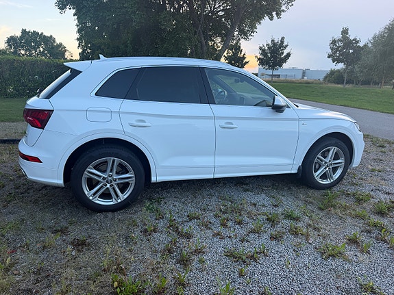 Audi Q5 7 of 16