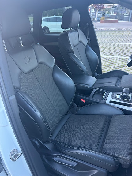 Audi Q5 11 of 16