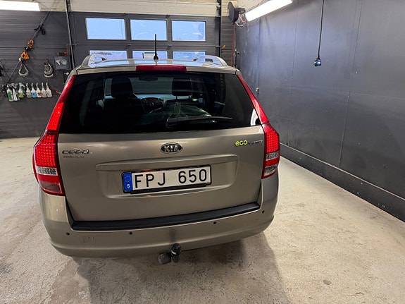 Kia Ceed 5 of 13
