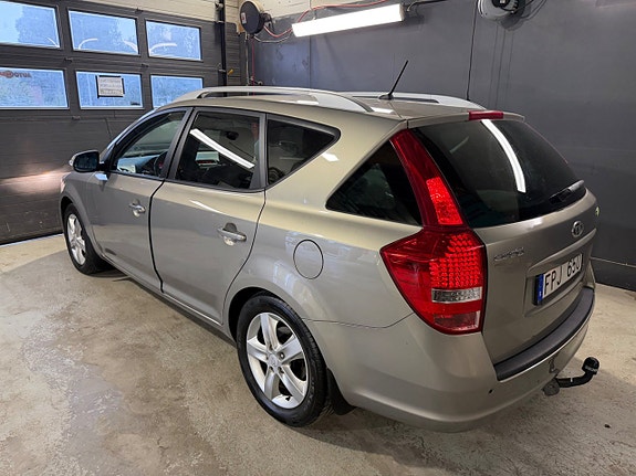 Kia Ceed 4 of 13