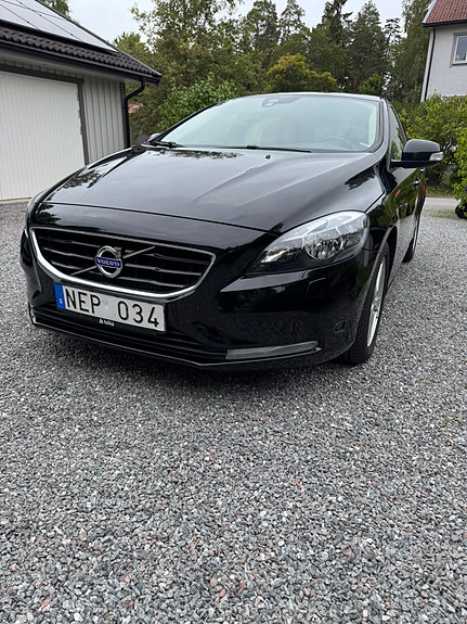 Volvo V40 6 of 9