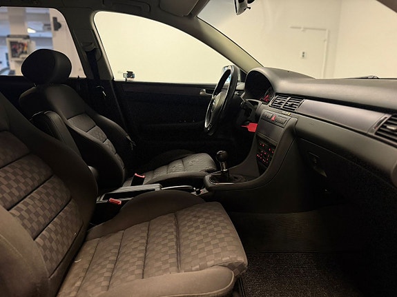 Audi A6 12 of 15