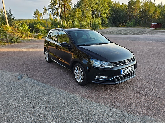 Volkswagen Polo 2 of 6
