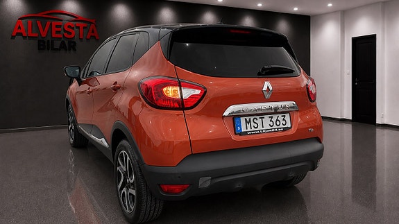 Renault Captur 3 of 10
