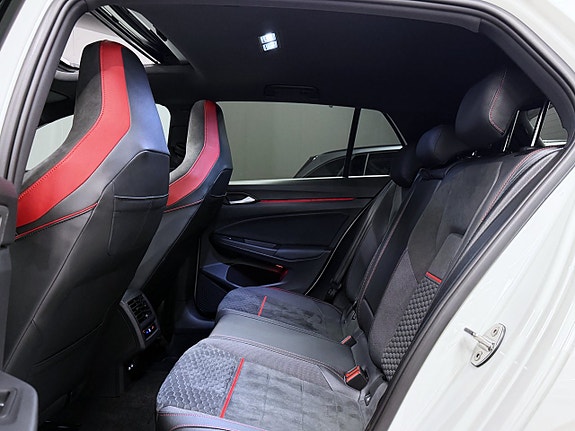 Volkswagen Golf I 27 of 30