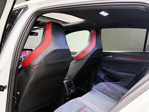 Volkswagen Golf I 17 of 30