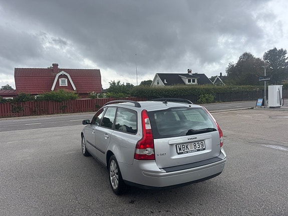 Volvo V50 4 of 19
