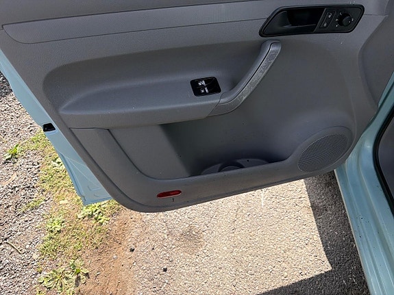 Volkswagen Caddy 21 of 24