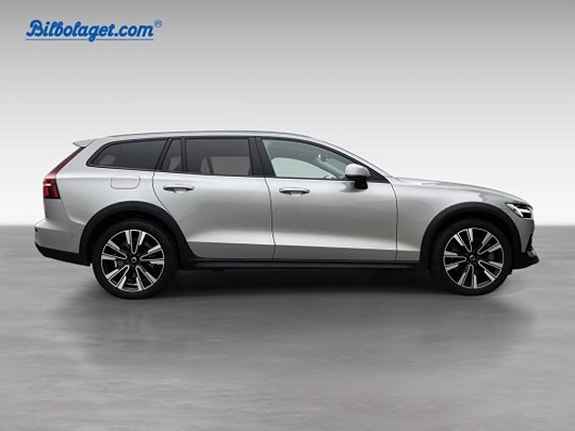Volvo V60 Cross Country 5 of 17