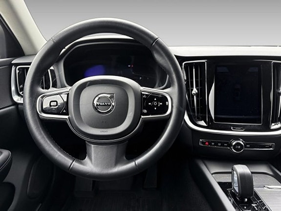 Volvo V60 Cross Country 15 of 17
