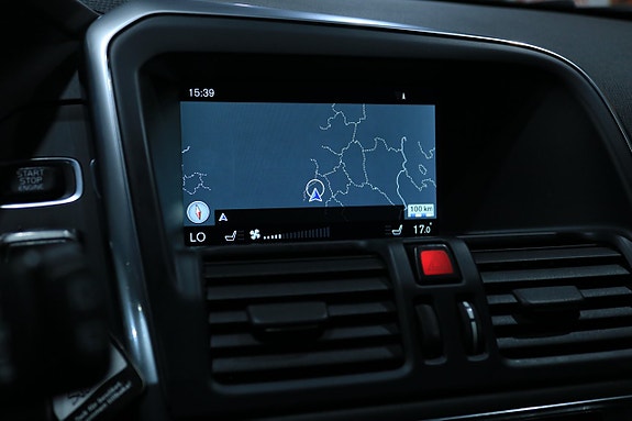 Volvo XC60 13 of 23