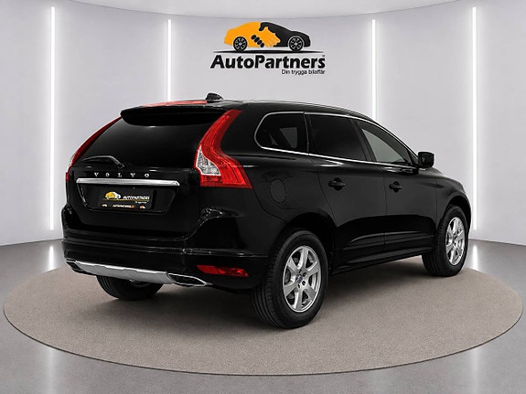 Volvo XC60 4 of 23
