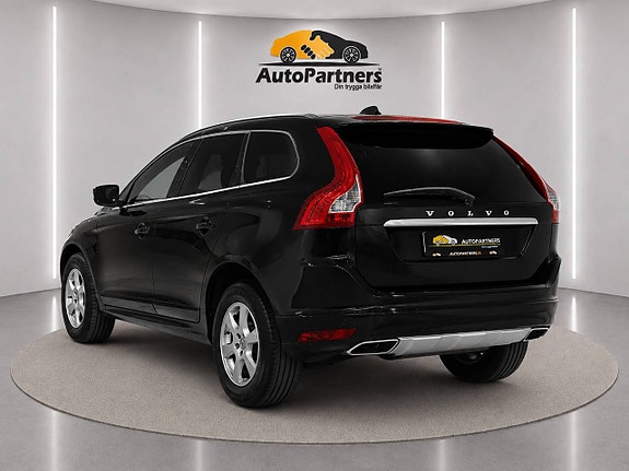 Volvo XC60 3 of 23