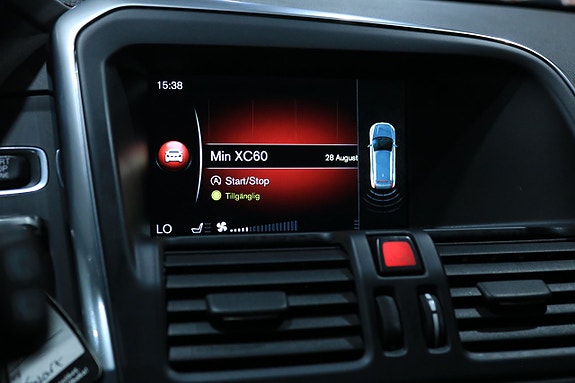 Volvo XC60 16 of 23