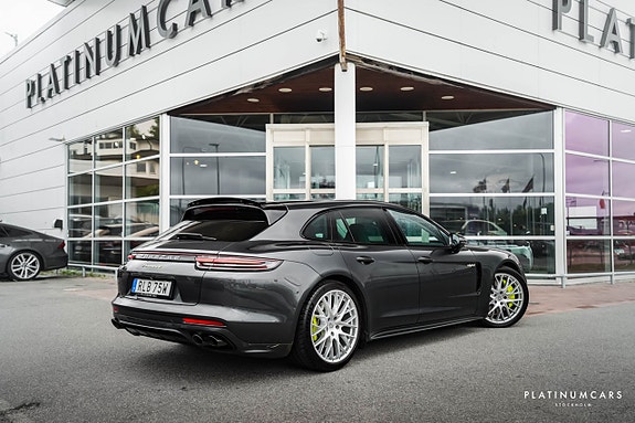 Porsche Panamera 4 2 of 20