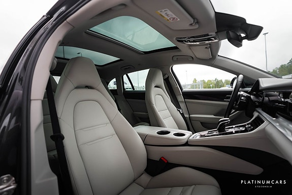 Porsche Panamera 4 10 of 20