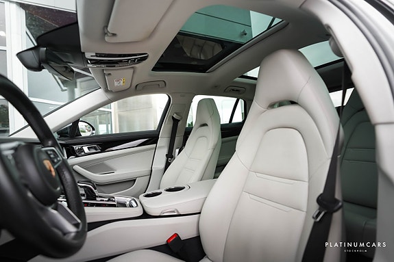 Porsche Panamera 4 13 of 20