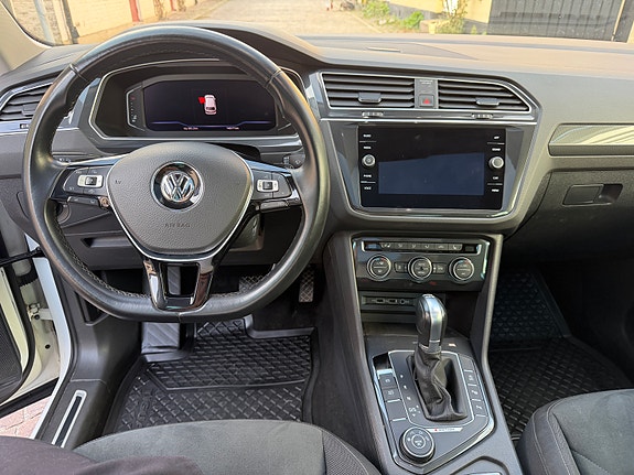 Volkswagen Tiguan 7 of 11